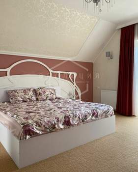 Дом 250м², 2-этажный, участок 6 сот.  