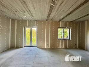 Дом 264м², 2-этажный, участок 6 сот.  