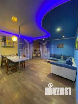 Дом 250м², 3-этажный, участок 5 сот.  