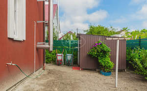 Дом 160м&sup2;, 3-этажный, участок 5 сот.  