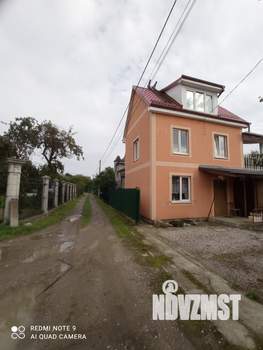 Дом 70м&sup2;, 2-этажный, участок 4 сот.  