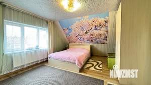 Дом 100м&sup2;, 2-этажный, участок 6 сот.  