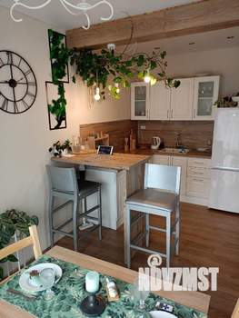 Дом 98м&sup2;, 2-этажный, участок 5 сот.  