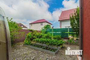 Дом 160м&sup2;, 3-этажный, участок 5 сот.  