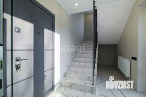 Дом 262м&sup2;, 3-этажный, участок 4 сот.  