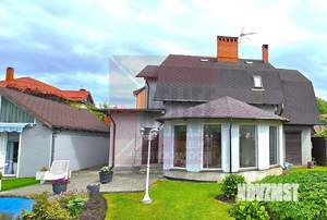 Дом 500м&sup2;, 3-этажный, участок 14 сот.  