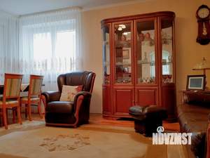 Дом 250м&sup2;, 3-этажный, участок 16 сот.  