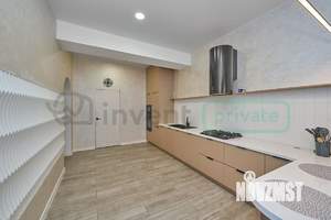 Коттедж 280м², 3-этажный, участок 2 сот.  