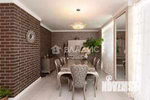 Дом 290м², 2-этажный, участок 8 сот.  