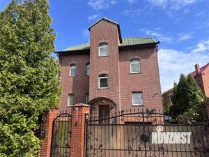 Дом 350м², 3-этажный, участок 7 сот.  