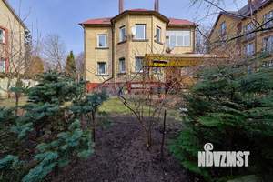 Дом 461м&sup2;, 3-этажный, участок 6 сот.  