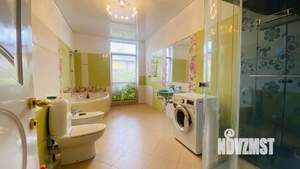 Таунхаус 220м², 3-этажный, участок 2 сот.  