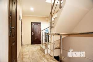 Дом 496м², 3-этажный, участок 7 сот.  