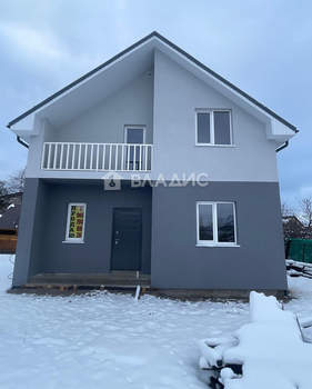 Дача 140м², 2-этажный, участок 5 сот.  