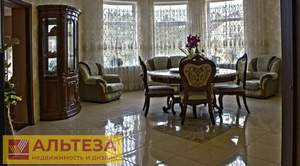 Дом 240м&sup2;, 3-этажный, участок 10 сот.  