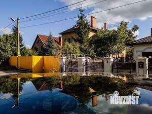 Дом 385м², 3-этажный, участок 9 сот.  