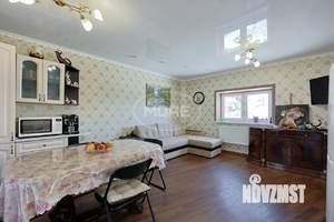 Дом 252м&sup2;, 4-этажный, участок 11 сот.  