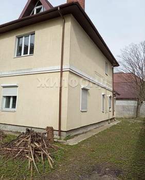 Дом 285м&sup2;, 2-этажный, участок 7 сот.  