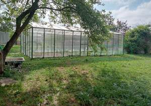 Дом 180м&sup2;, 3-этажный, участок 8 сот.  