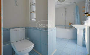 Дом 252м&sup2;, 4-этажный, участок 11 сот.  