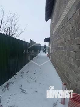 Дом 200м&sup2;, 3-этажный, участок 6 сот.  