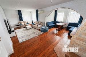 Дом 242м&sup2;, 2-этажный, участок 13 сот.  