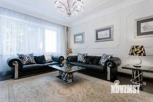 Таунхаус 470м², 3-этажный, участок 3 сот.  