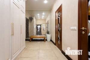 Дом 300м², 2-этажный, участок 6 сот.  