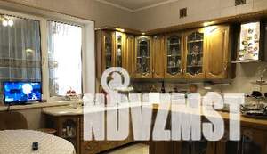 Дом 250м², 3-этажный, участок 6 сот.  