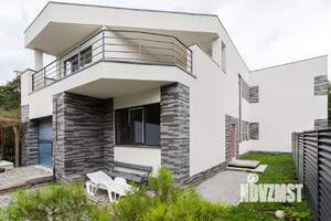 Дом 265м&sup2;, 2-этажный, участок 5 сот.  