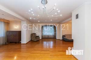 Дом 316м², 3-этажный, участок 11 сот.  