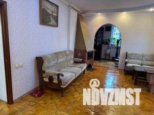 Коттедж 170м², 2-этажный, участок 4 сот.  