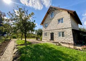 Дом 240м², 3-этажный, участок 8 сот.  