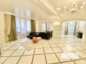 Дом 520м², 3-этажный, участок 6 сот.  