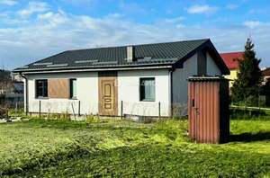 Дом 110м&sup2;, 1-этажный, участок 6 сот.  