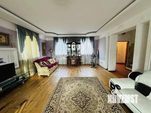 Таунхаус 280м&sup2;, 4-этажный, участок 2 сот.  