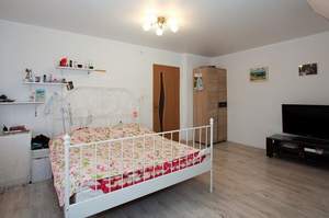 Дом 107м&sup2;, 2-этажный, участок 6 сот.  