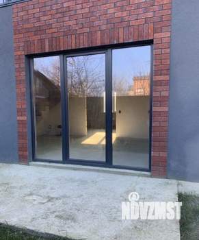 Дом 153м&sup2;, 3-этажный, участок 2 сот.  