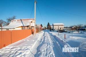 Дом 30м&sup2;, 2-этажный, участок 6 сот.  