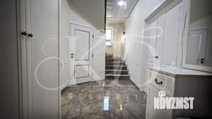 Дом 180м&sup2;, 2-этажный, участок 6 сот.  