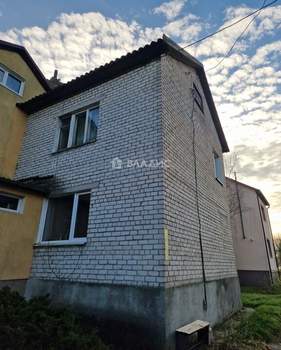 Дом 82м², 3-этажный, участок 12 сот.  