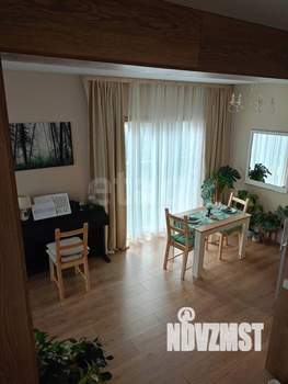 Дом 98м², 2-этажный, участок 5 сот.  