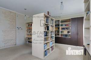 Дом 442м&sup2;, 3-этажный, участок 12 сот.  