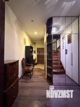 Таунхаус 200м², 3-этажный, участок 2 сот.  