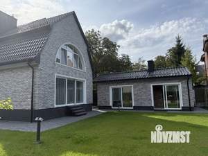 Дом 349м&sup2;, 3-этажный, участок 8 сот.  