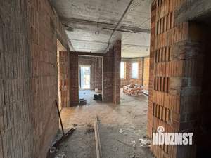 Дом 360м², 2-этажный, участок 6 сот.  
