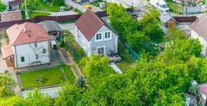 Дом 100м&sup2;, 2-этажный, участок 4 сот.  