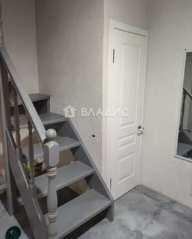 Дом 200м&sup2;, 2-этажный, участок 7 сот.  