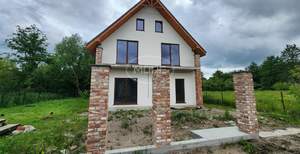 Дом 250м², 3-этажный, участок 5 сот.  