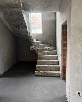 Дом 183м², 2-этажный, участок 9 сот.  